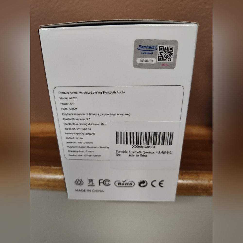 NEW In Box! Black 360° Rotating Bluetooth Speaker, Colorful Ambient Light - Picture 3 of 4